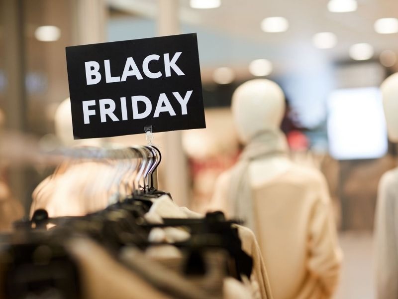Black Friday Amazon Open Mall